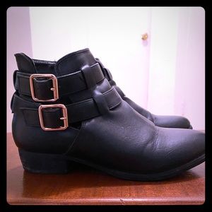 Spring - ankle booties